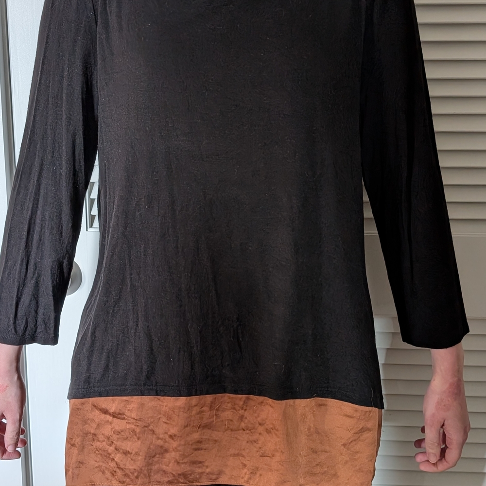 Black and Brown Women's Top